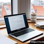 블로그 마케팅 초보자를 위한 가이드 - A cozy home office setup for a beginner blogger in Russia, featuring a modern laptop displaying the ...
